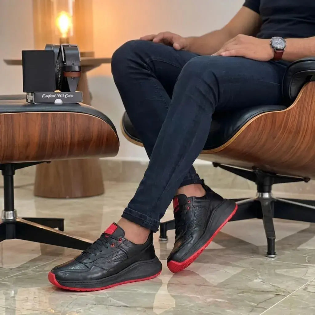 Combo ejecutivo para hombre con zapato sport en cuero encerado y grabado, correa en cuero y billetera. Elegante, cómodo y funcional para oficina, uso diario o regalo.